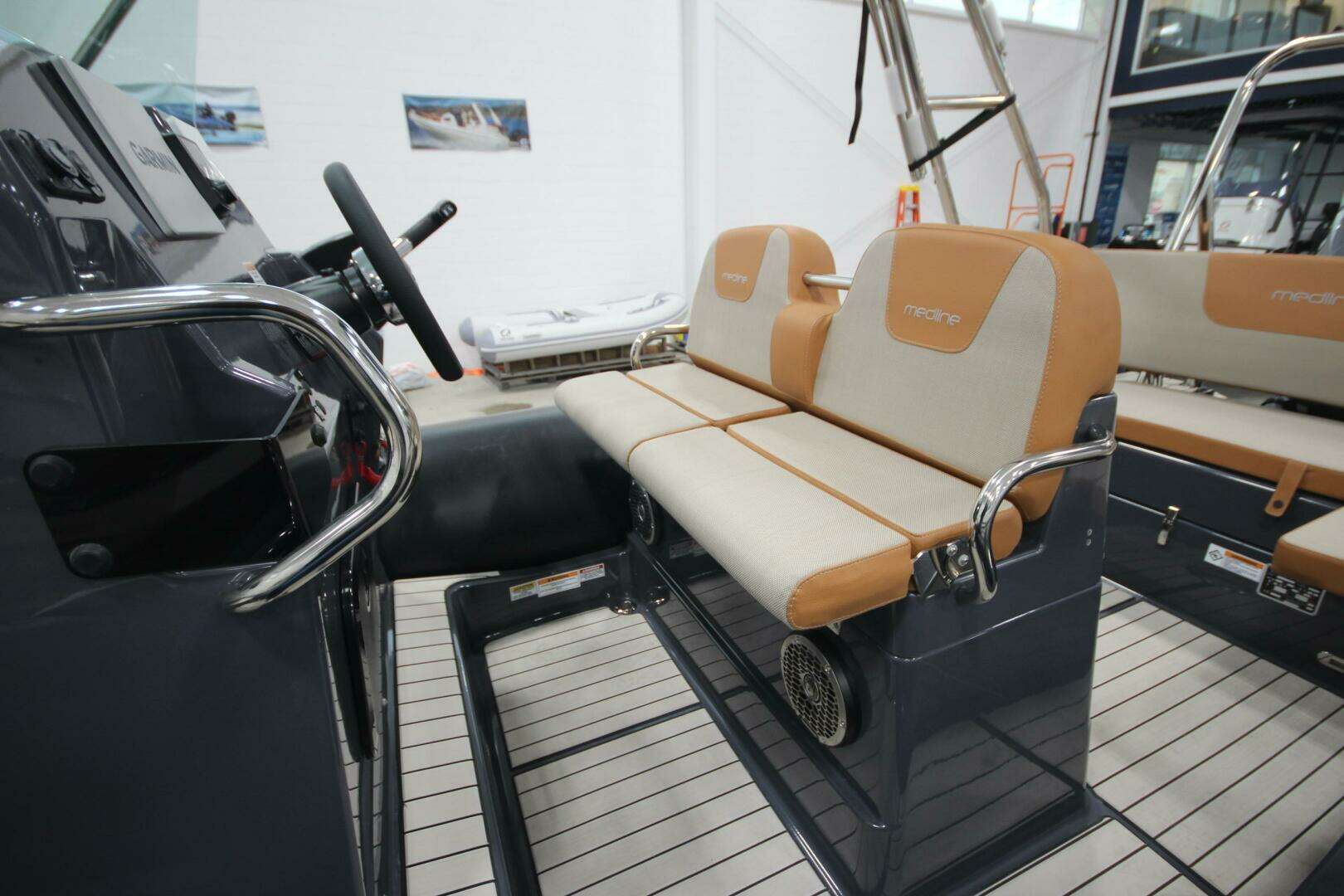 2024 Zodiac Medline 6.8 NEO - Image 14