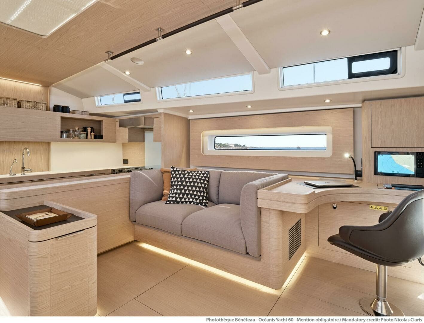 2025 Beneteau Oceanis Yacht 60 - Image 11