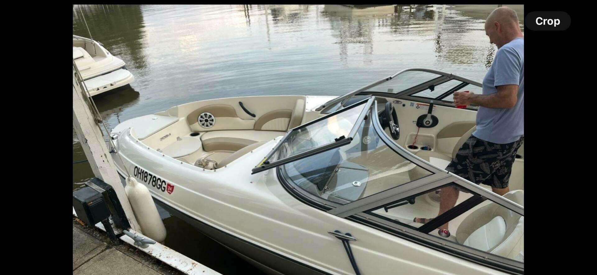 2019 Stingray 208 LS - Image 27