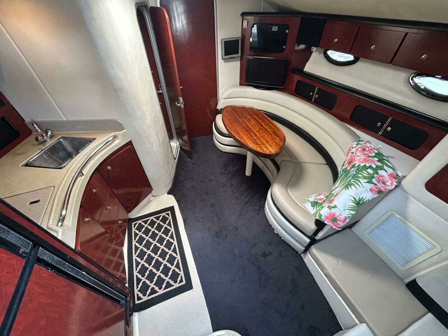 2001 Wellcraft 3700 Martinique - Image 20