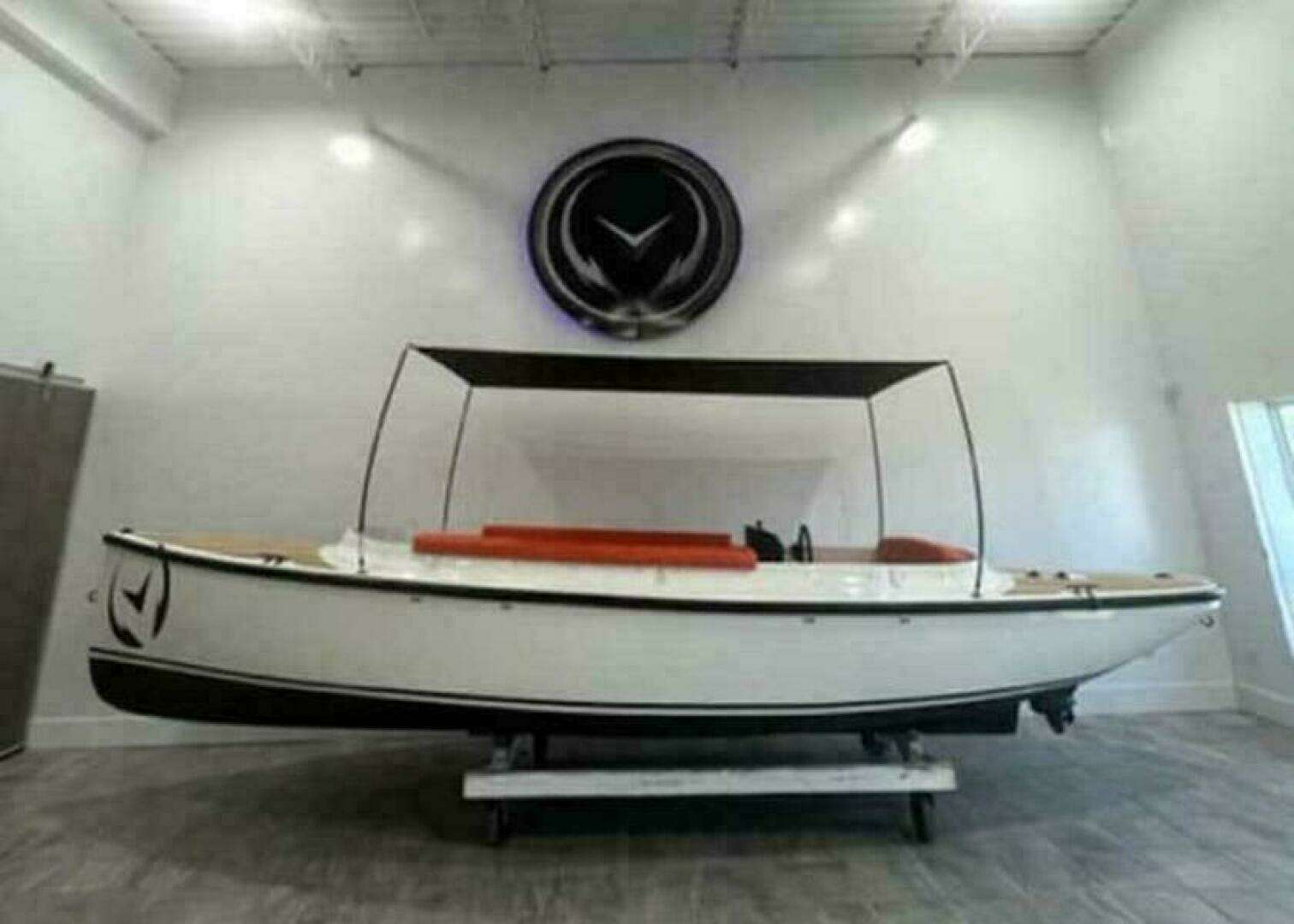 2024 Vision Fantail 217 - Image 7