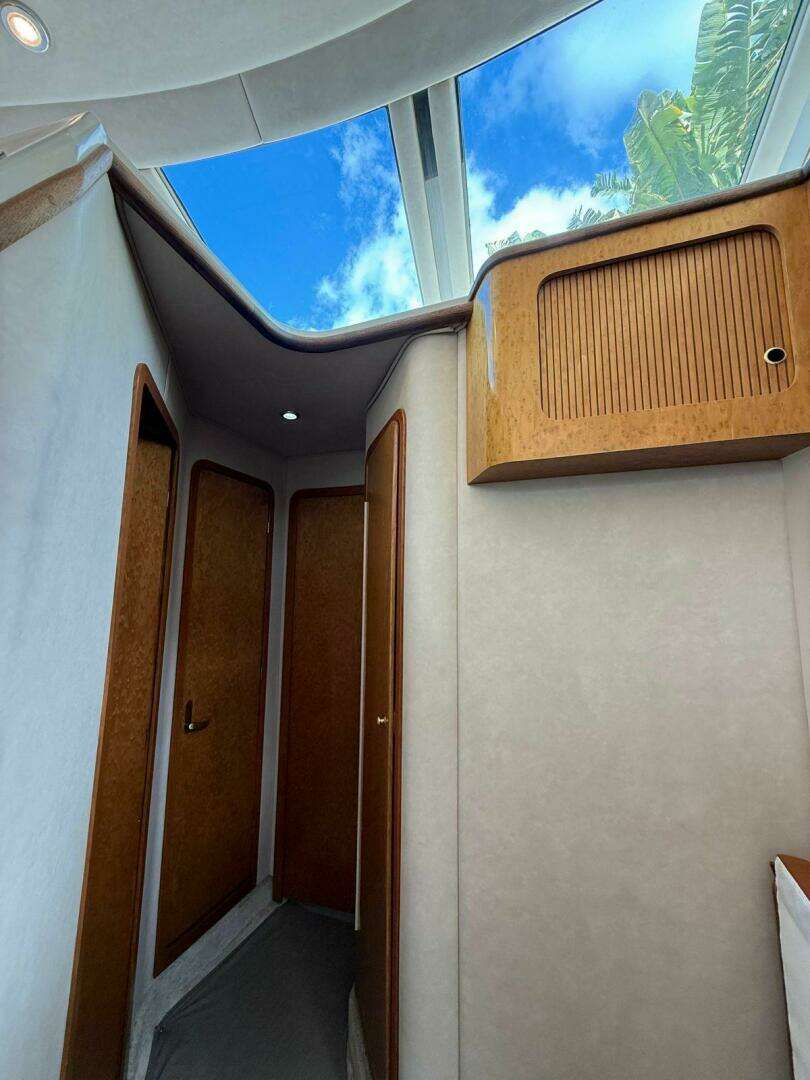 1997 Sea Ray 400 Sedan Bridge - Image 36
