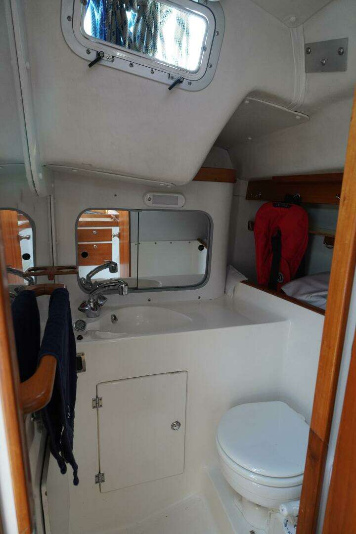 1997 J Boats 42 J/42 - Image 51