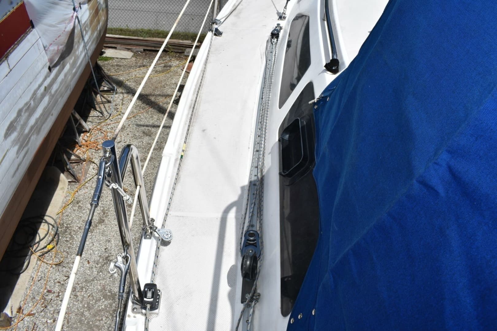 2001 Catalina 310 - Image 48