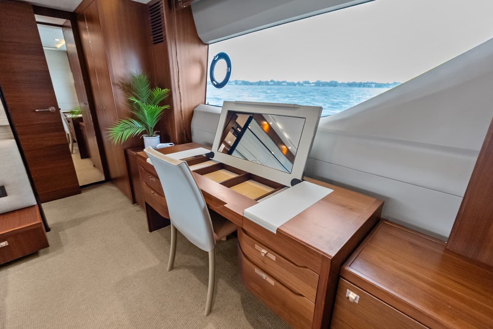 2014 Princess S72 - Image 71