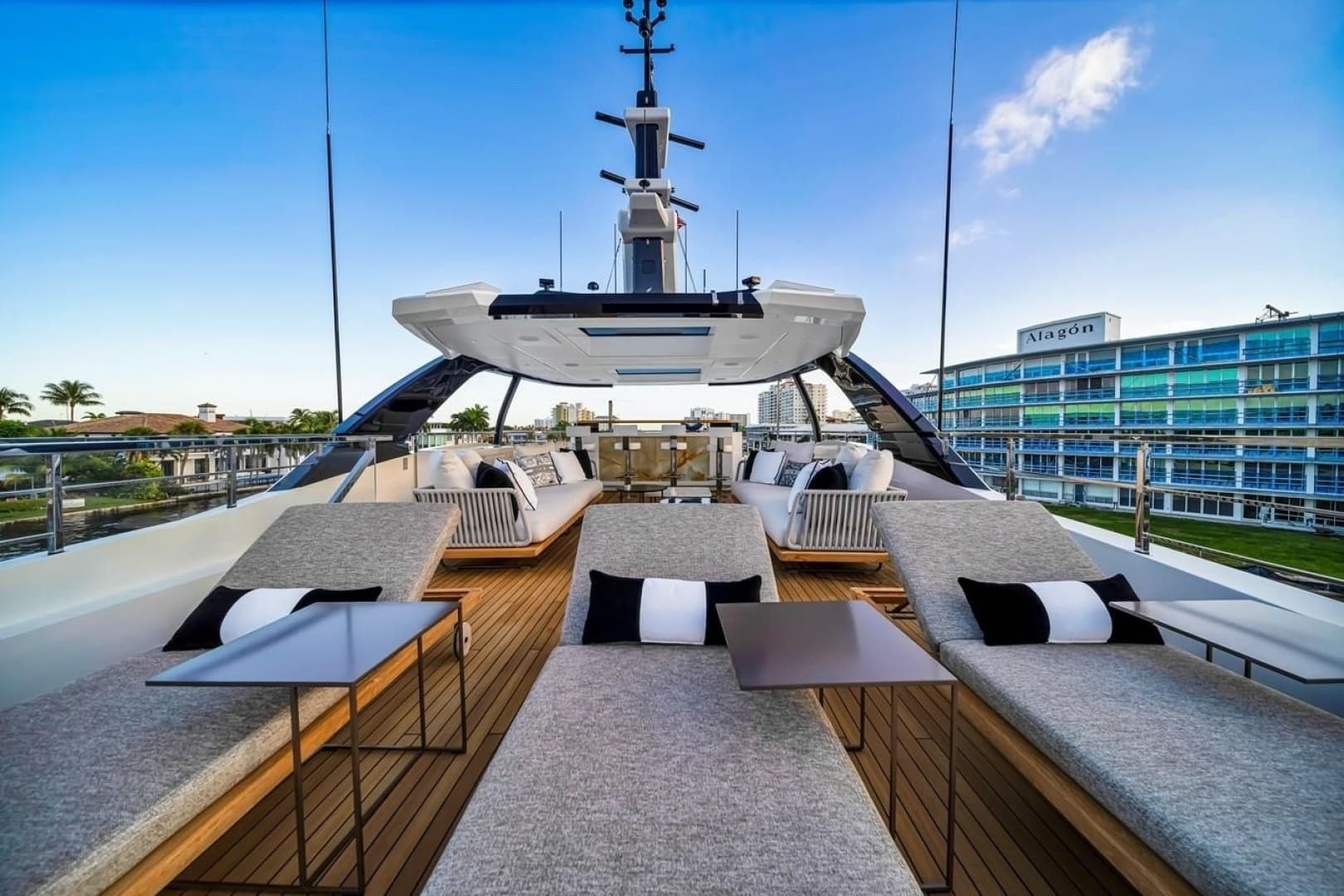2024 Baglietto DOM 133 Tri-Deck Motoryacht - Image 16