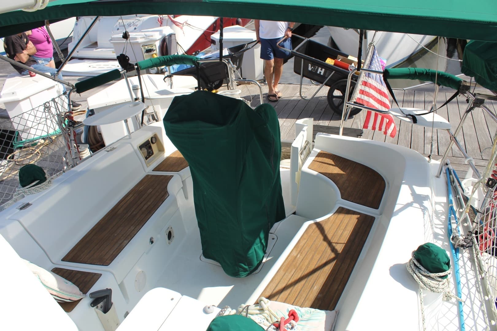 2007 Beneteau 323 - Image 13