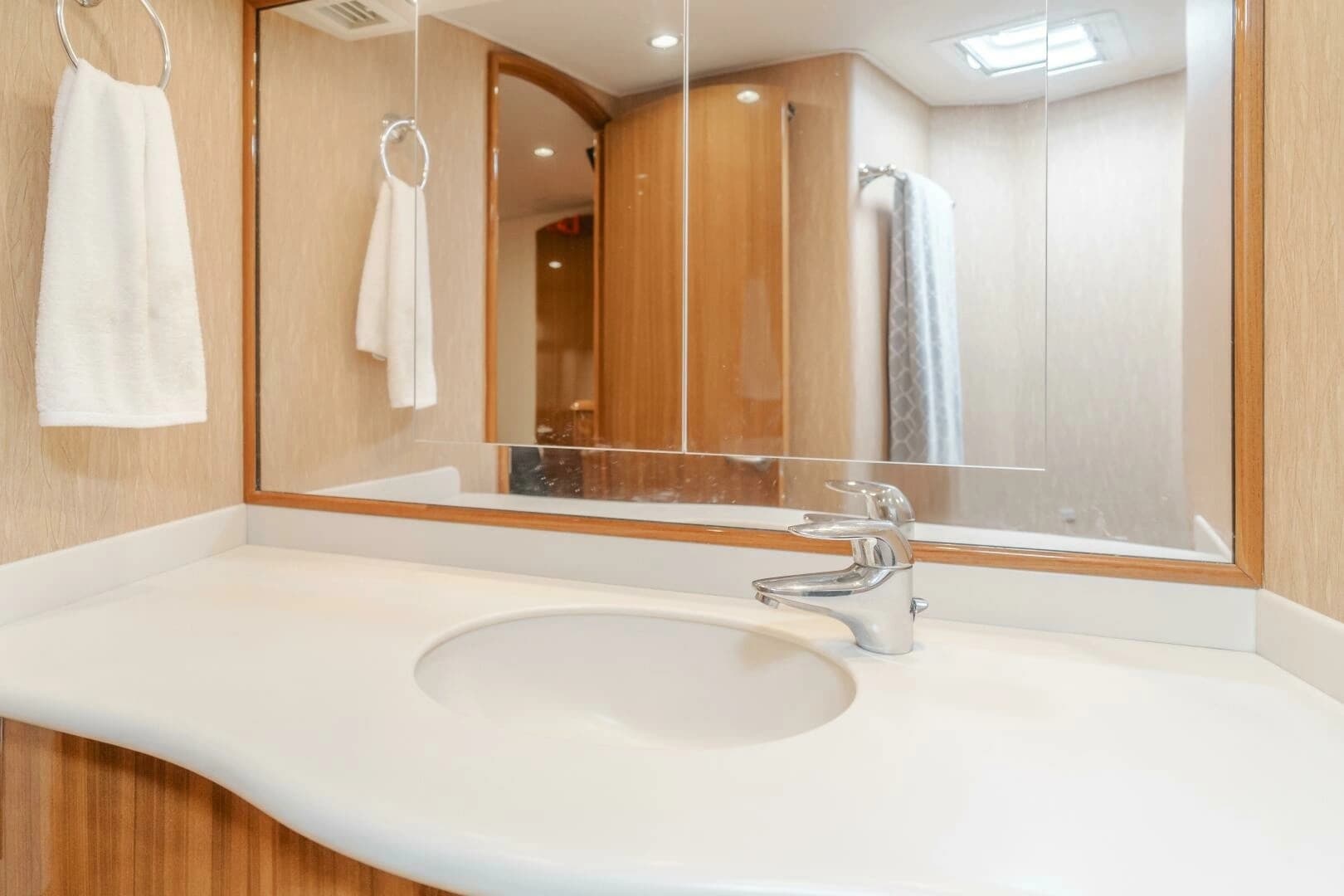 2008 Viking 52 Sport Coupe - Image 14