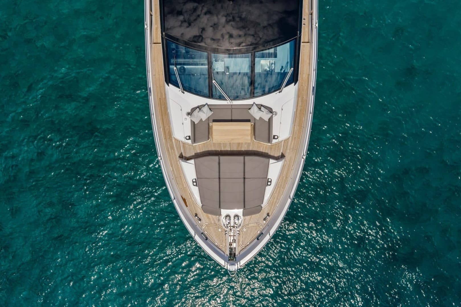 2026 Sunseeker 88 Yacht - Image 6