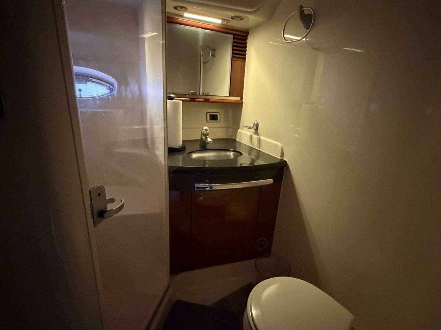 2004 Sea Ray 500 Sundancer - Image 38