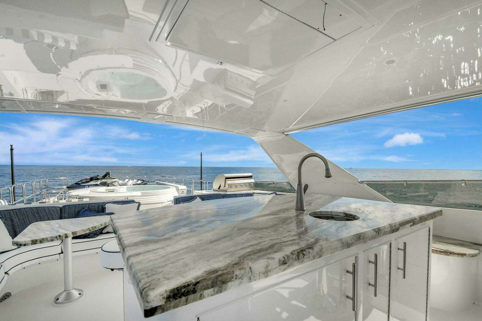 2005 Hatteras — - Image 46