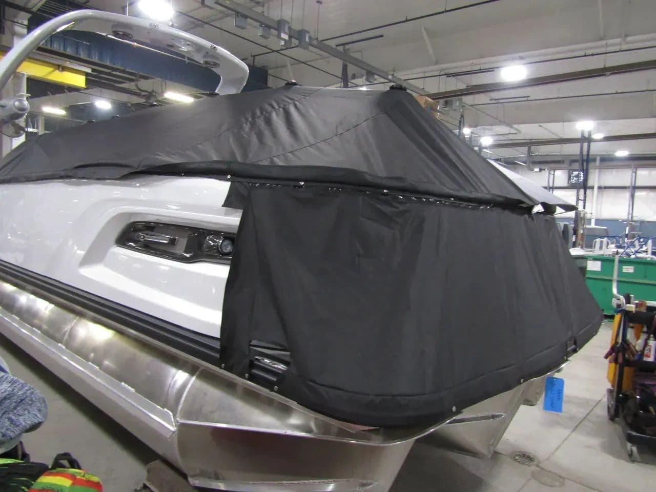 2025 Avalon Excalibur Elite Windshield Twin 500R - 10