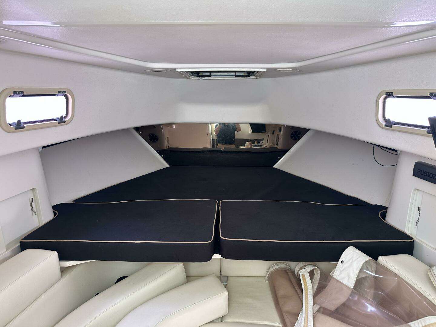 1994 Intrepid 376 Walkaround - Image 84