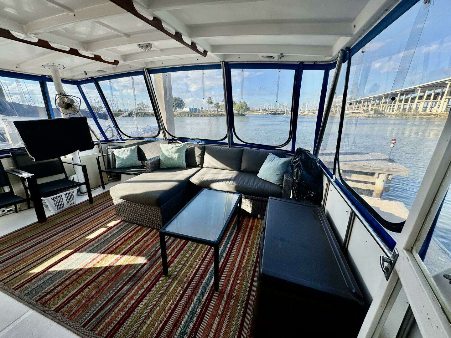 1986 Marine Trader 47 Tradewinds - Image 6