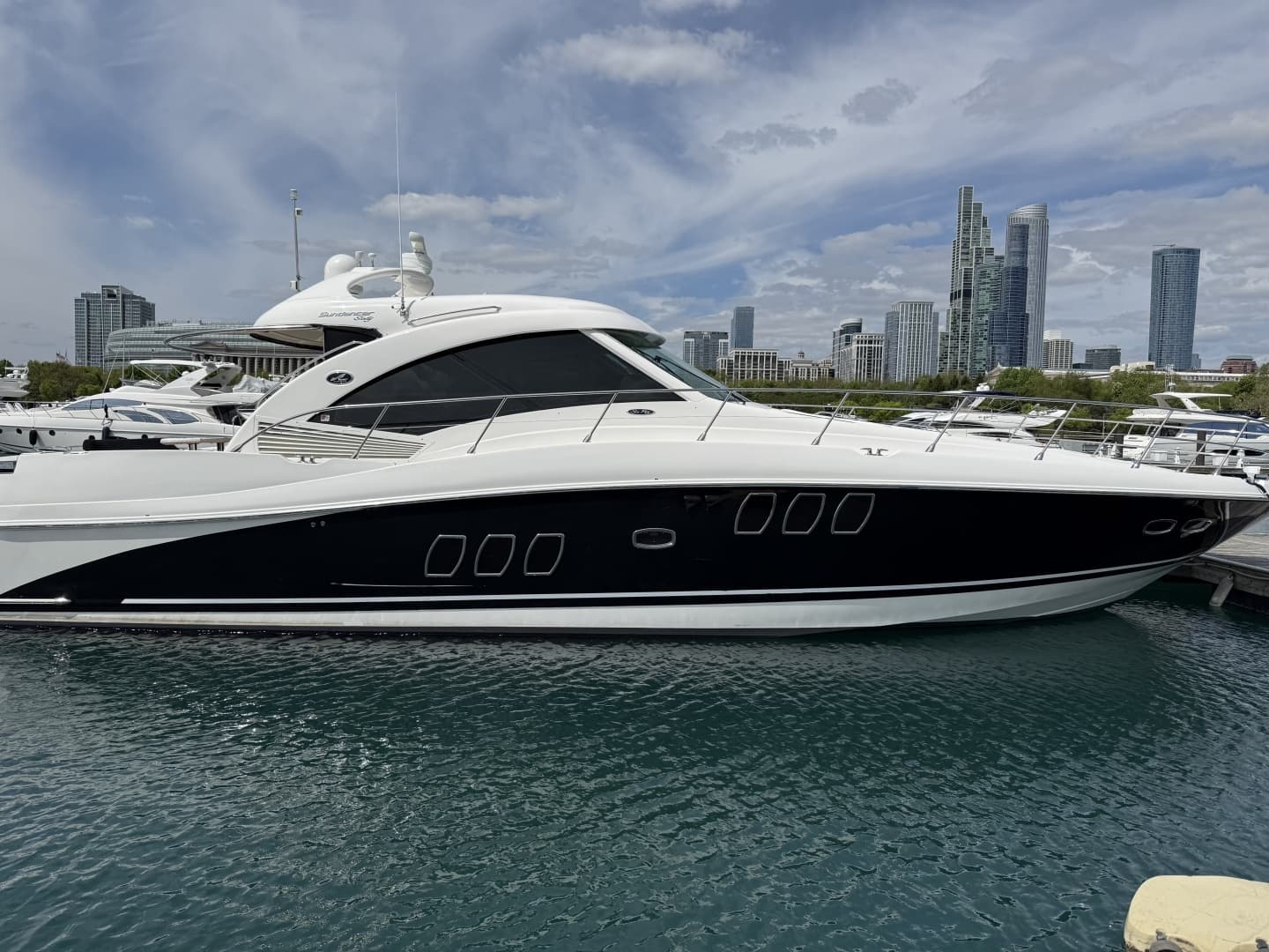 2009 Sea Ray 60 Sundancer - Image 9