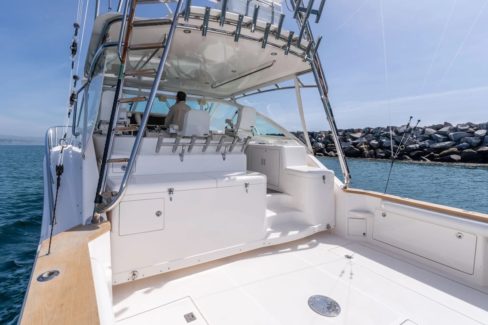 2005 Cabo 40 Express - Image 16