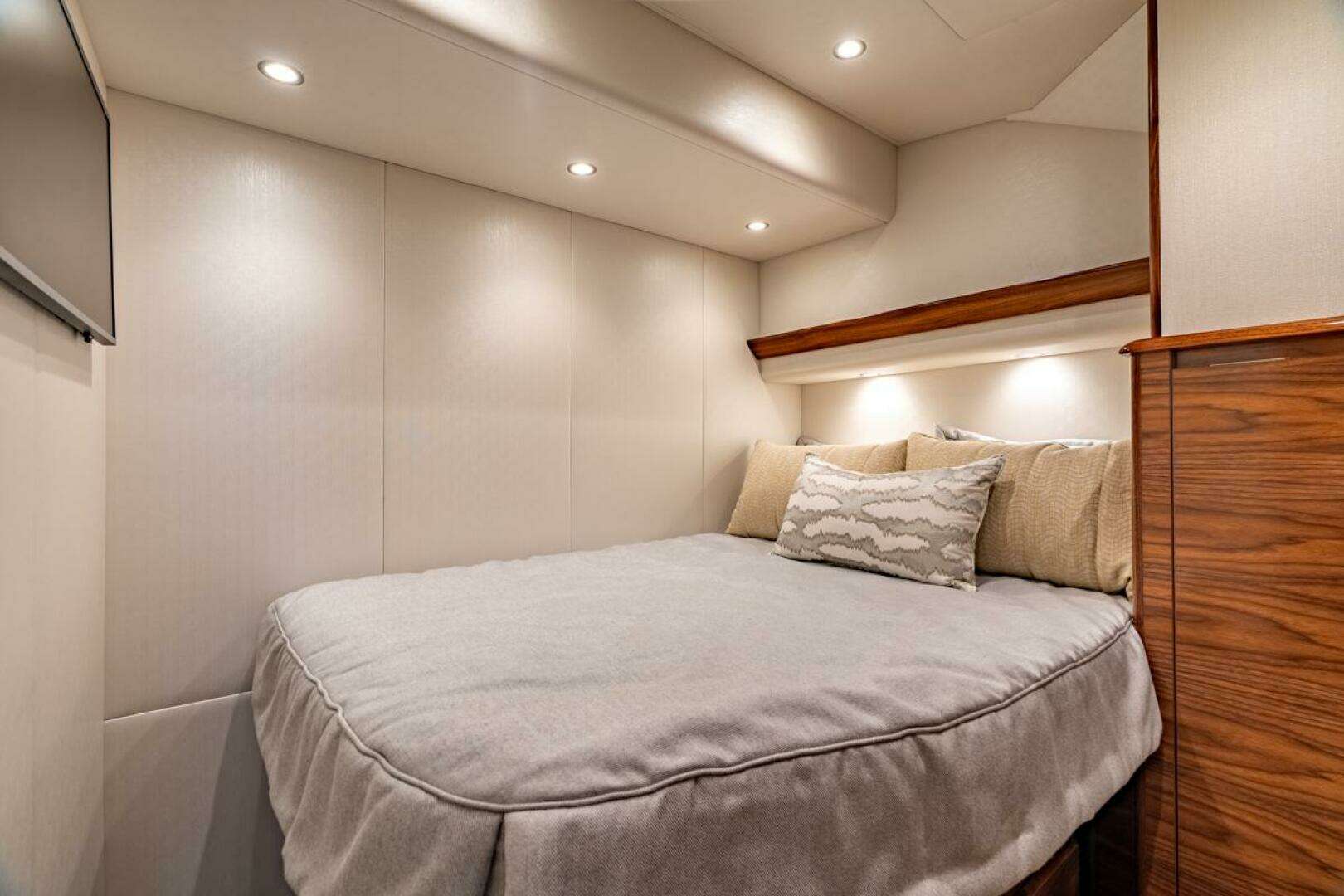2025 Viking 54 Sport Tower - Image 42