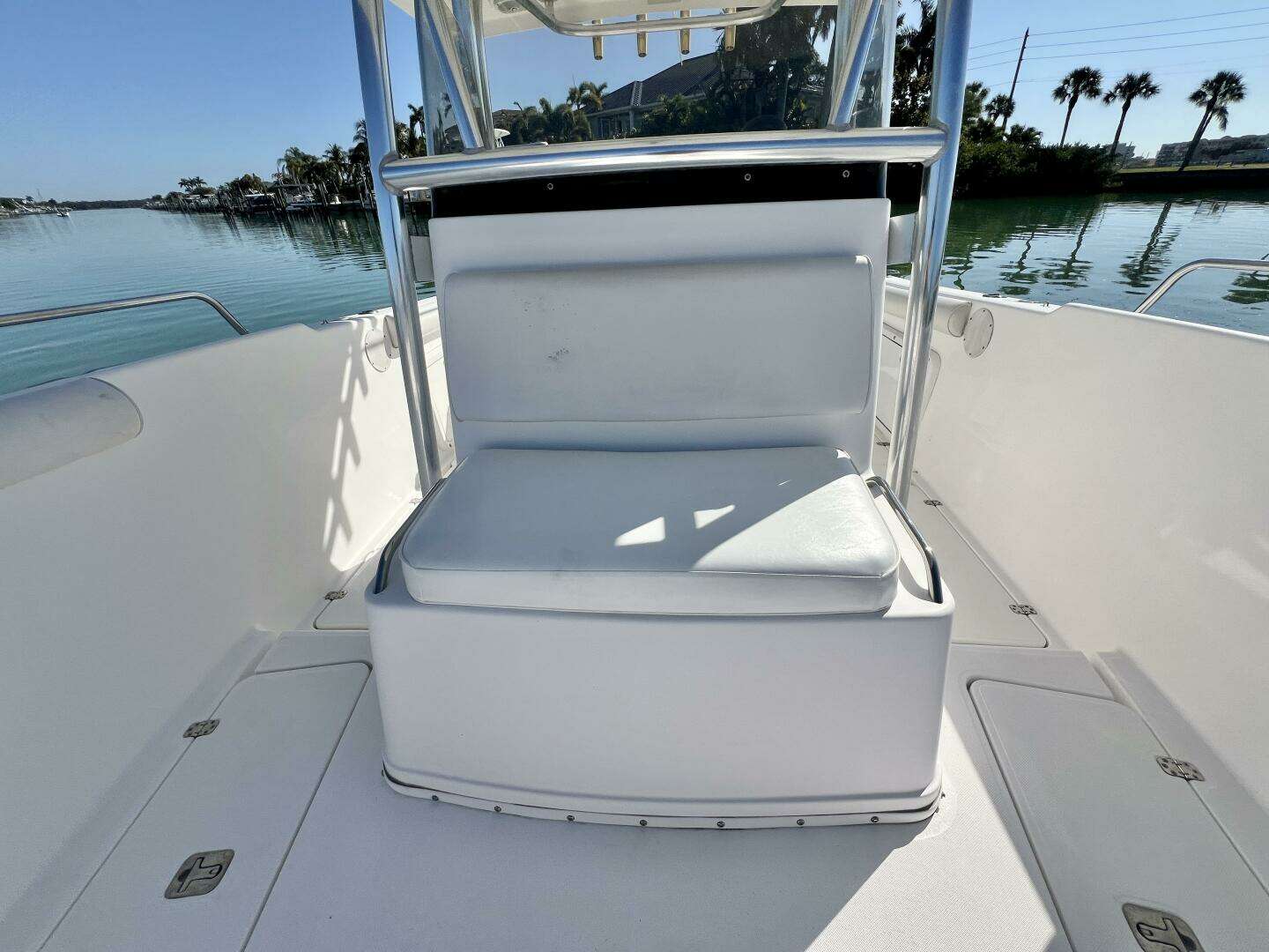 2005 Century 3200 Center Console - Image 27