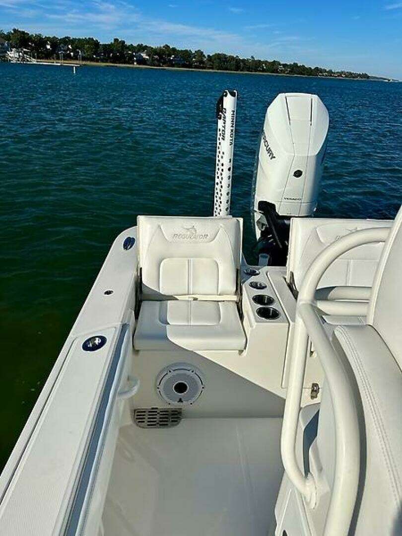 2020 Regulator 26XO - Image 30