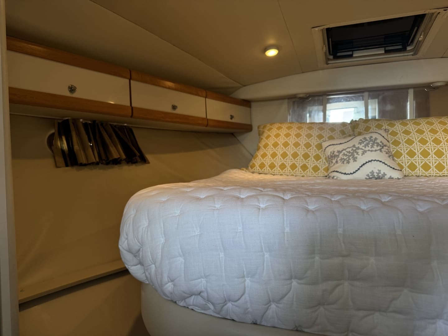 1995 Trojan 350 Express - Image 29