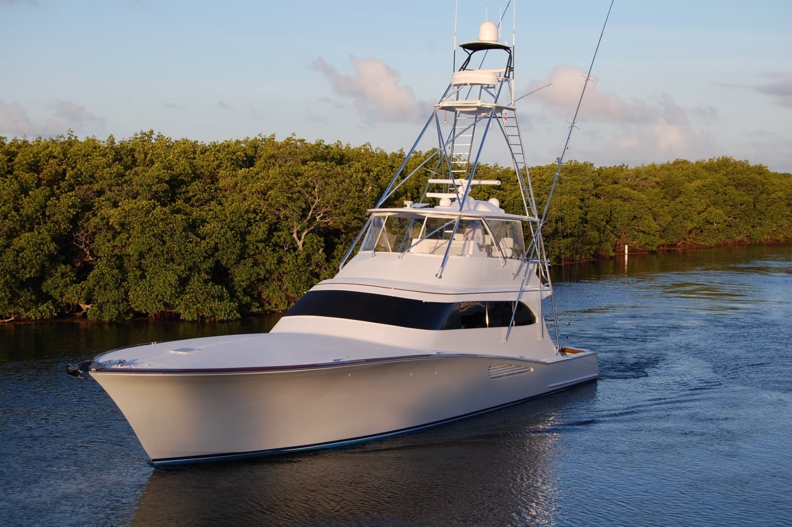 2021 Weaver 75 Convertible - Image 2