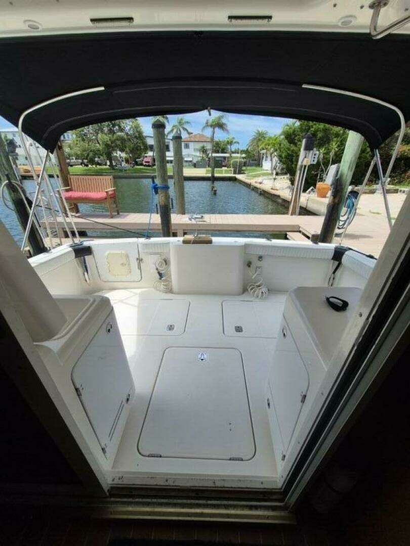 2002 Silverton 38 Convertible - Image 52