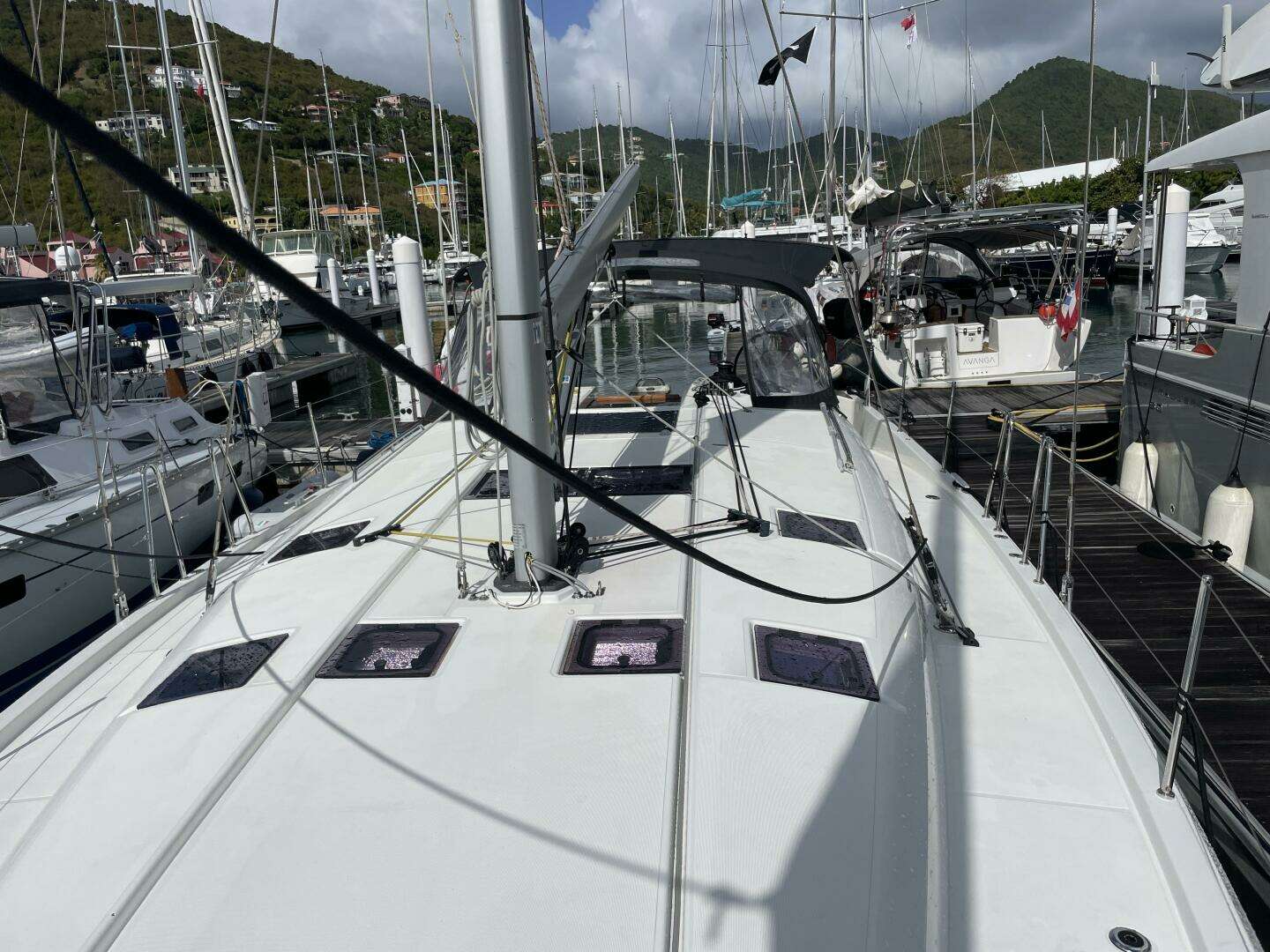 2022 Jeanneau Sun Odyssey 490 - Image 8