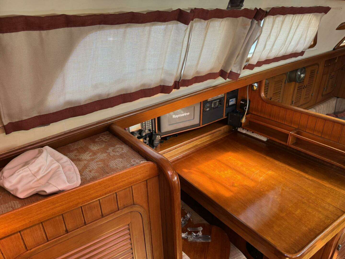 1987 Tayana 42 Vancover Aft Cabin - Image 58
