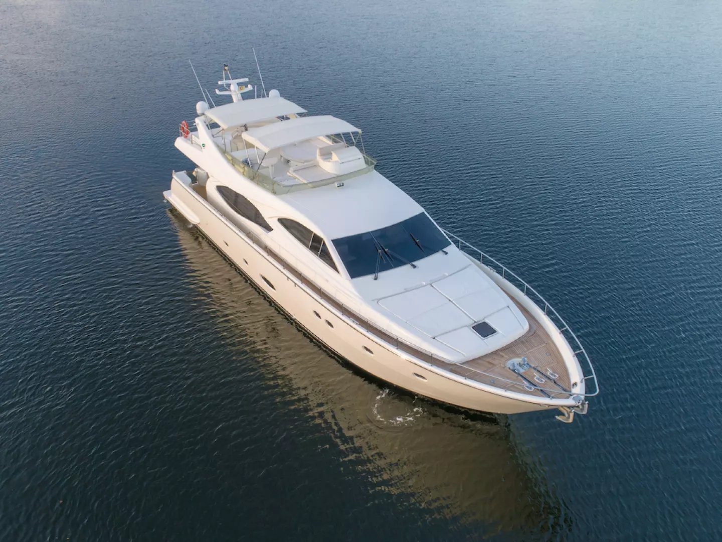 2005 Ferretti Yachts 76 - Image 9