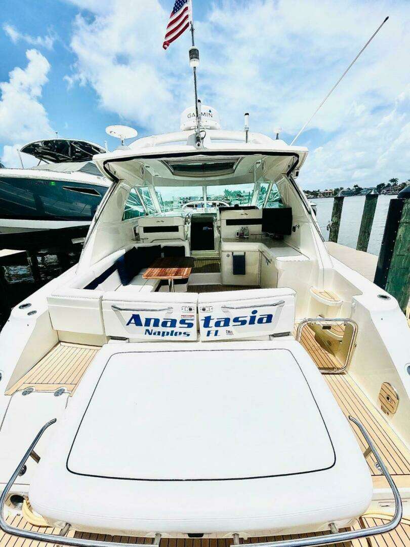 2010 Sea Ray 450 Sundancer - Image 6