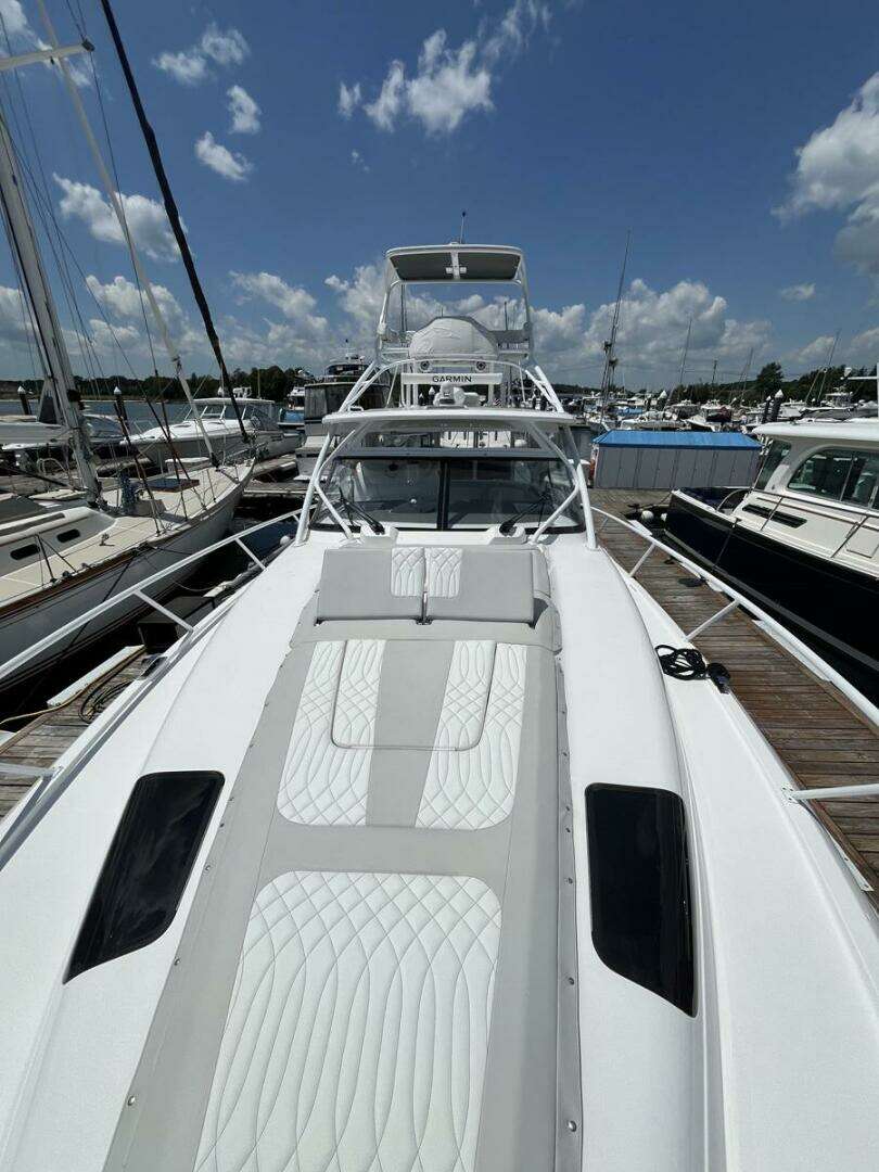 2023 Intrepid 477 Evolution - Image 13