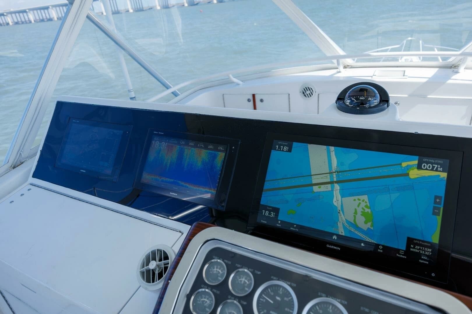 2002 Hatteras 50 Convertible - Image 17