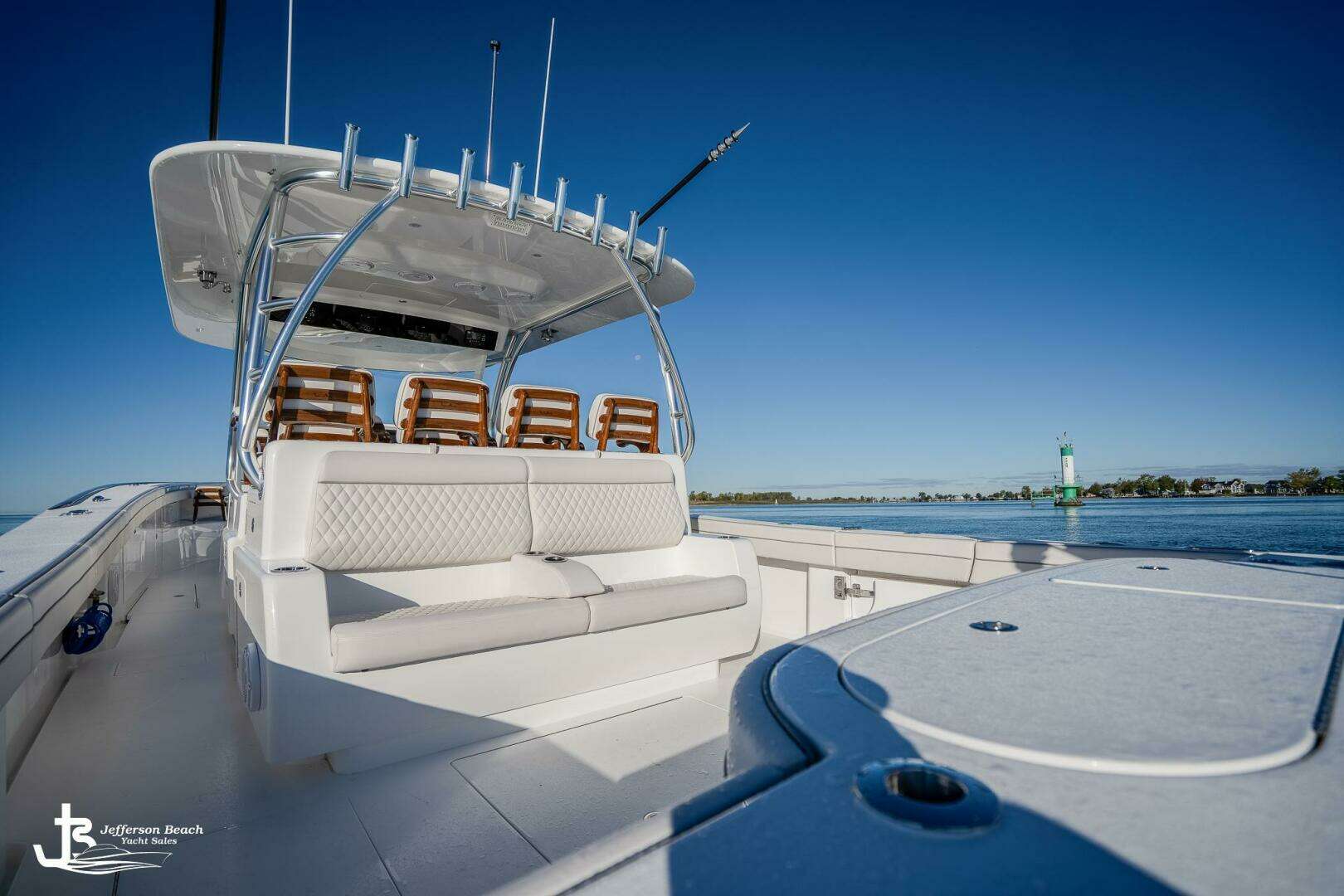 2025 Valhalla Boatworks V-46 - Image 18
