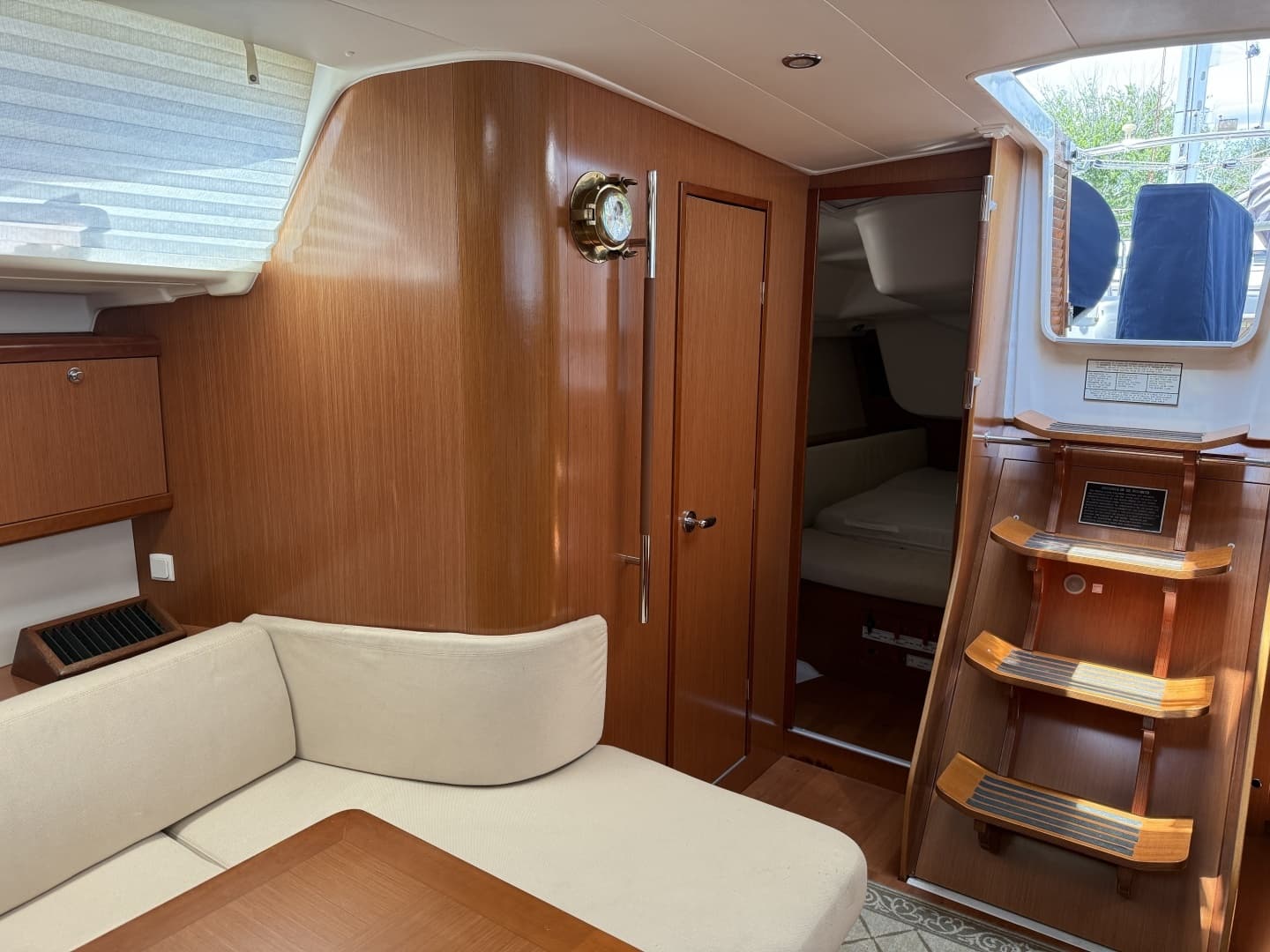 2008 Beneteau Oceanis 43 - Image 38