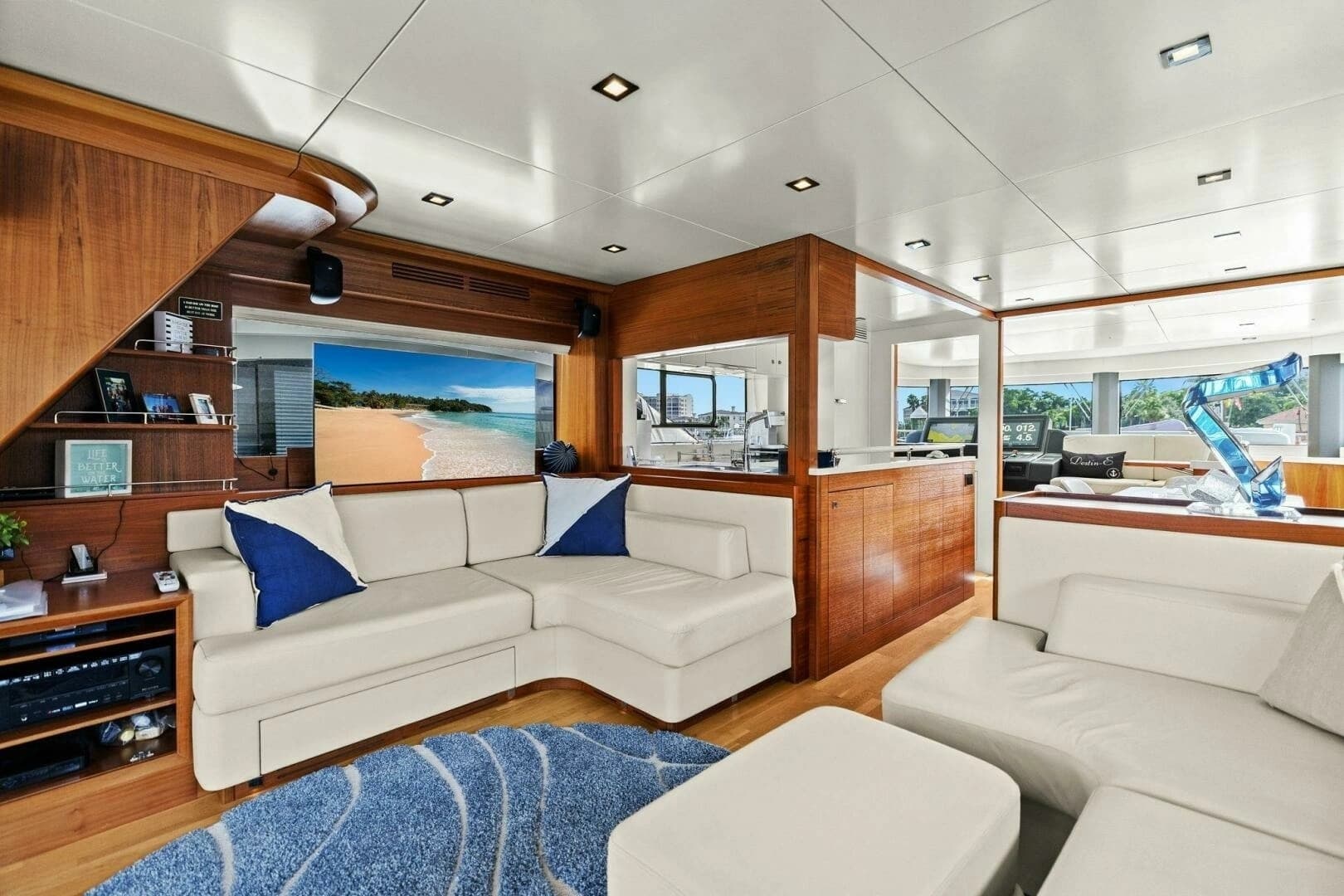 2021 Sirena 64-MY - Image 7