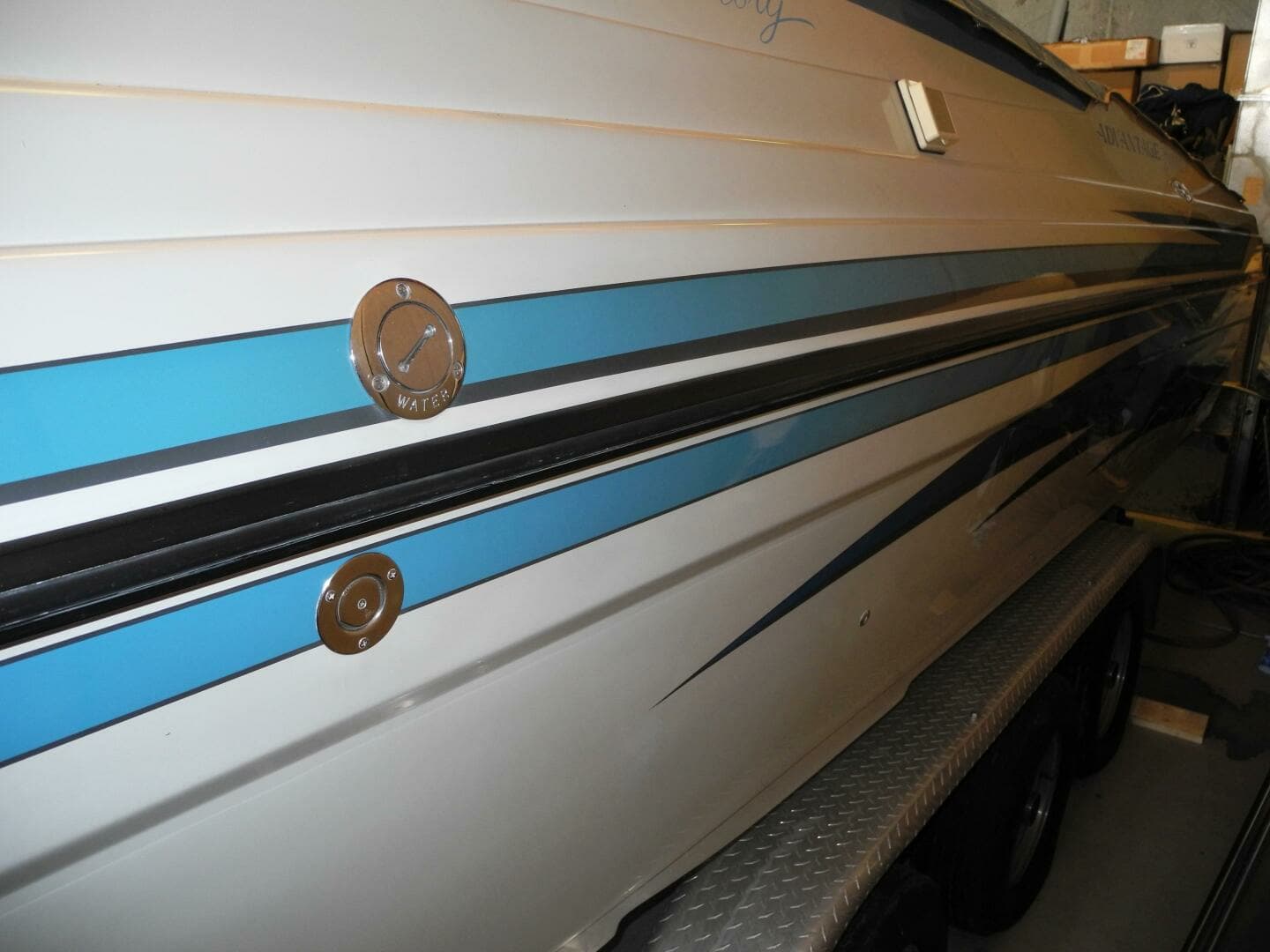 2002 Advantage — - Image 8