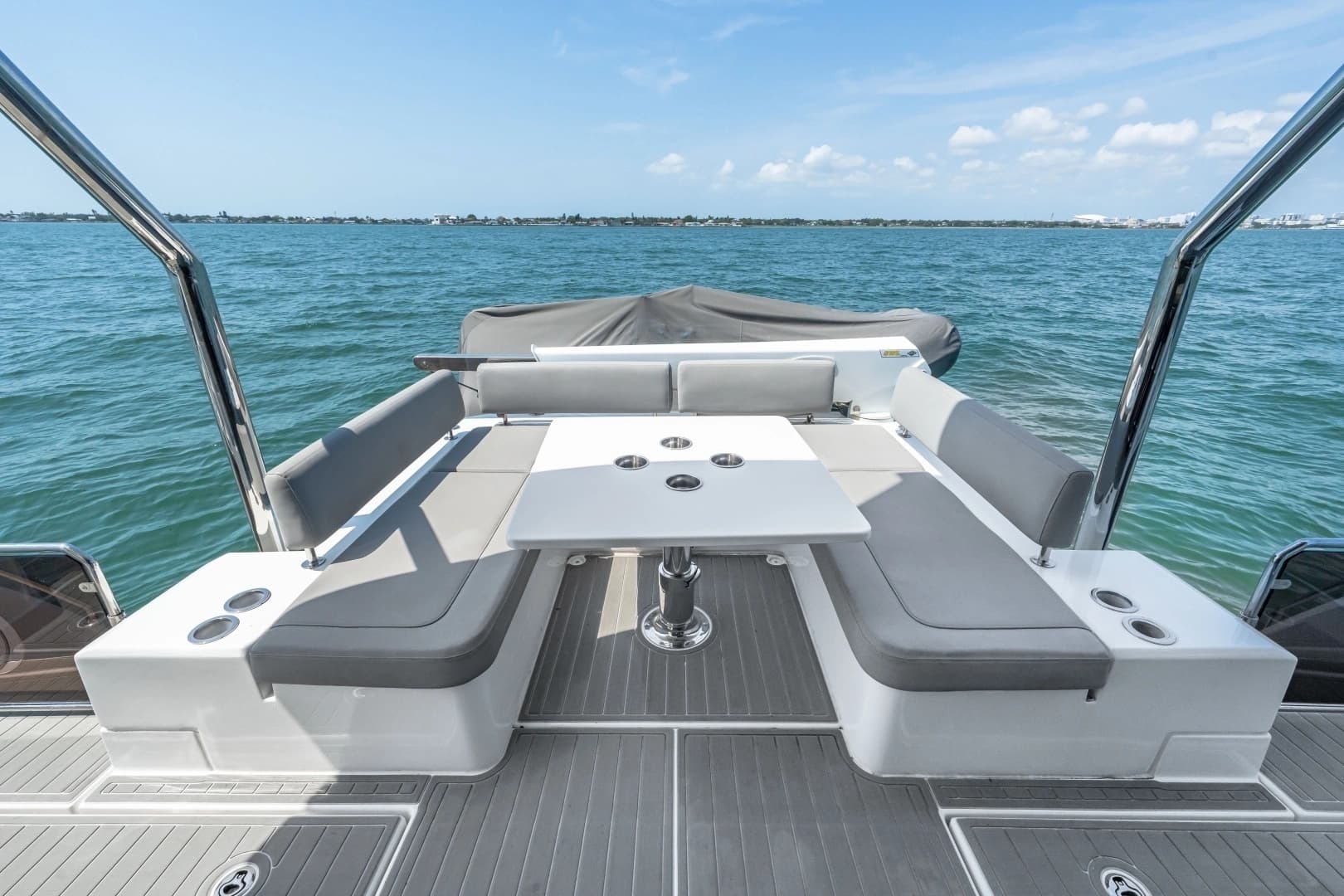 2021 Aquila 44 Yacht - Image 4