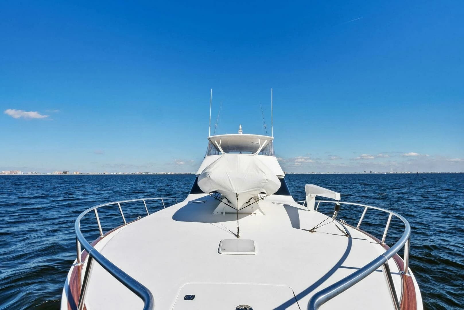 2002 Viking 65 Convertible - Image 48