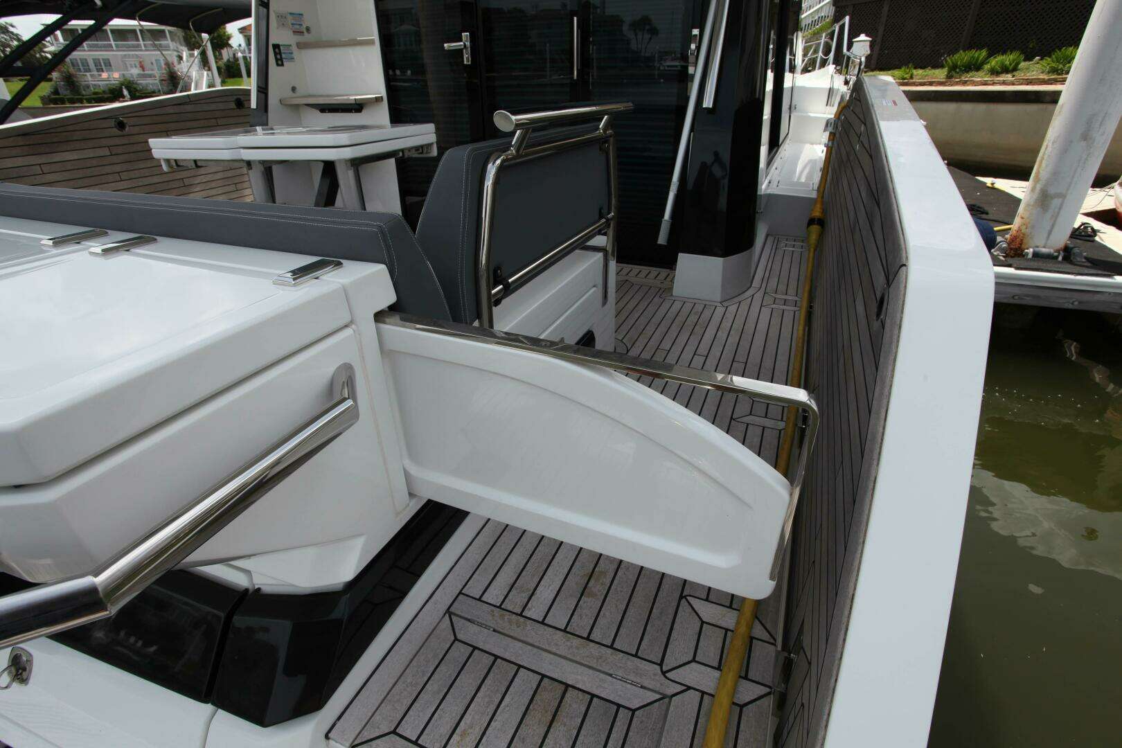 2025 Galeon — - Image 34