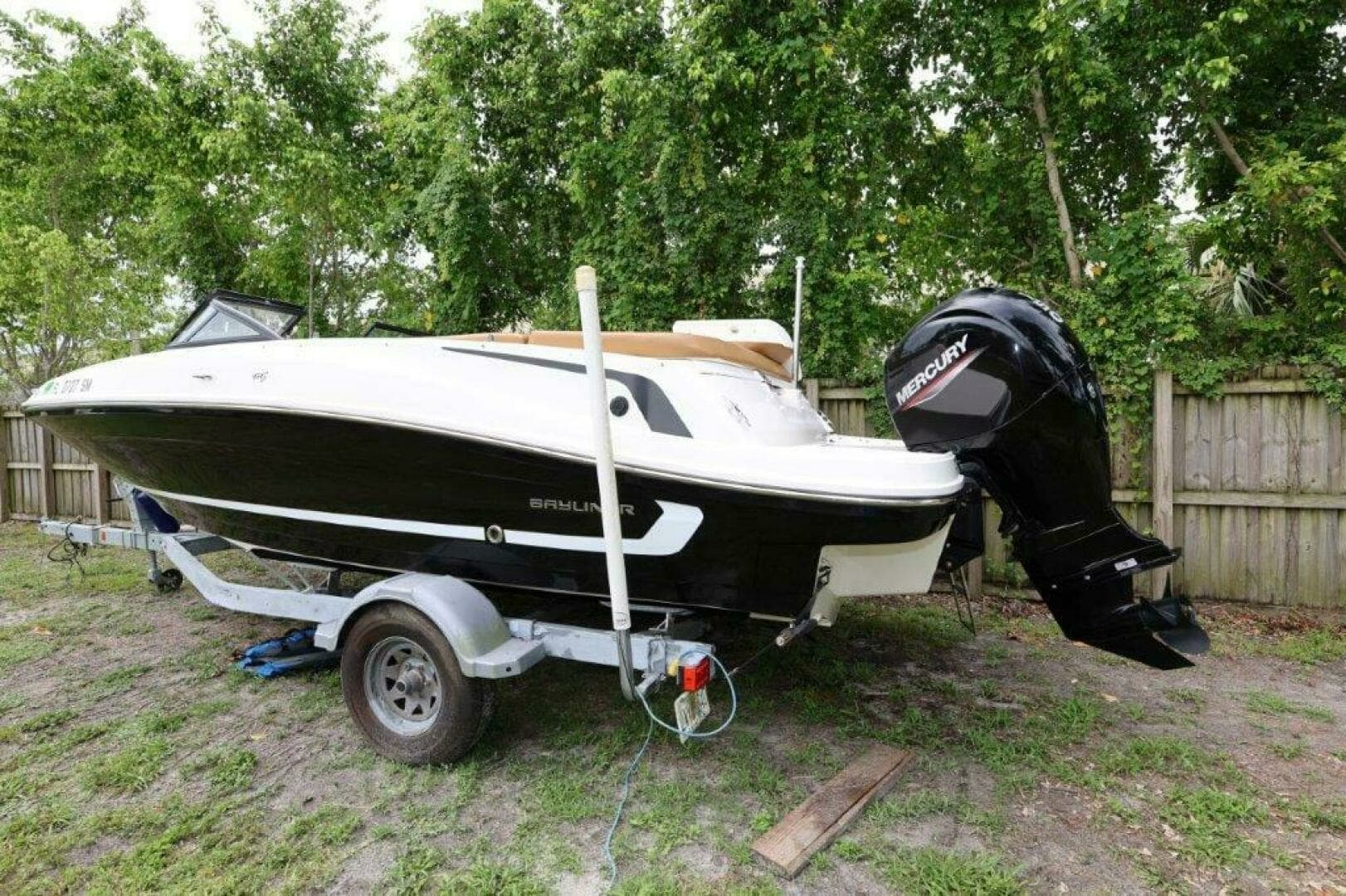 2019 Bayliner VR5 Bowrider OB - Image 24