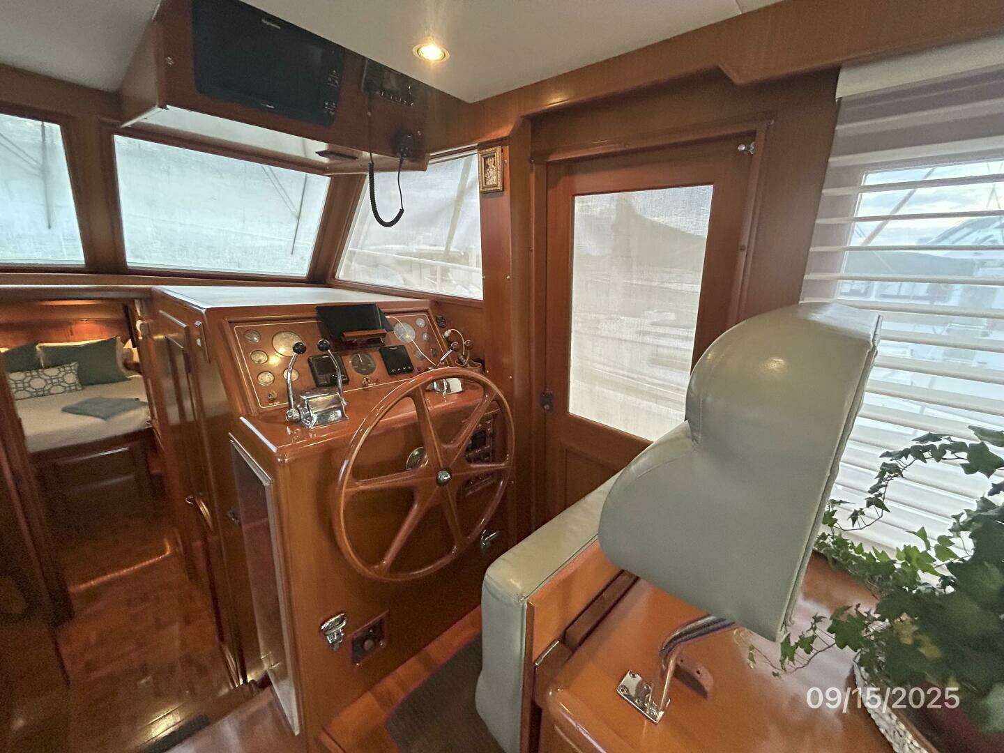 2000 Ocean Alexander 450 Classico - Image 48