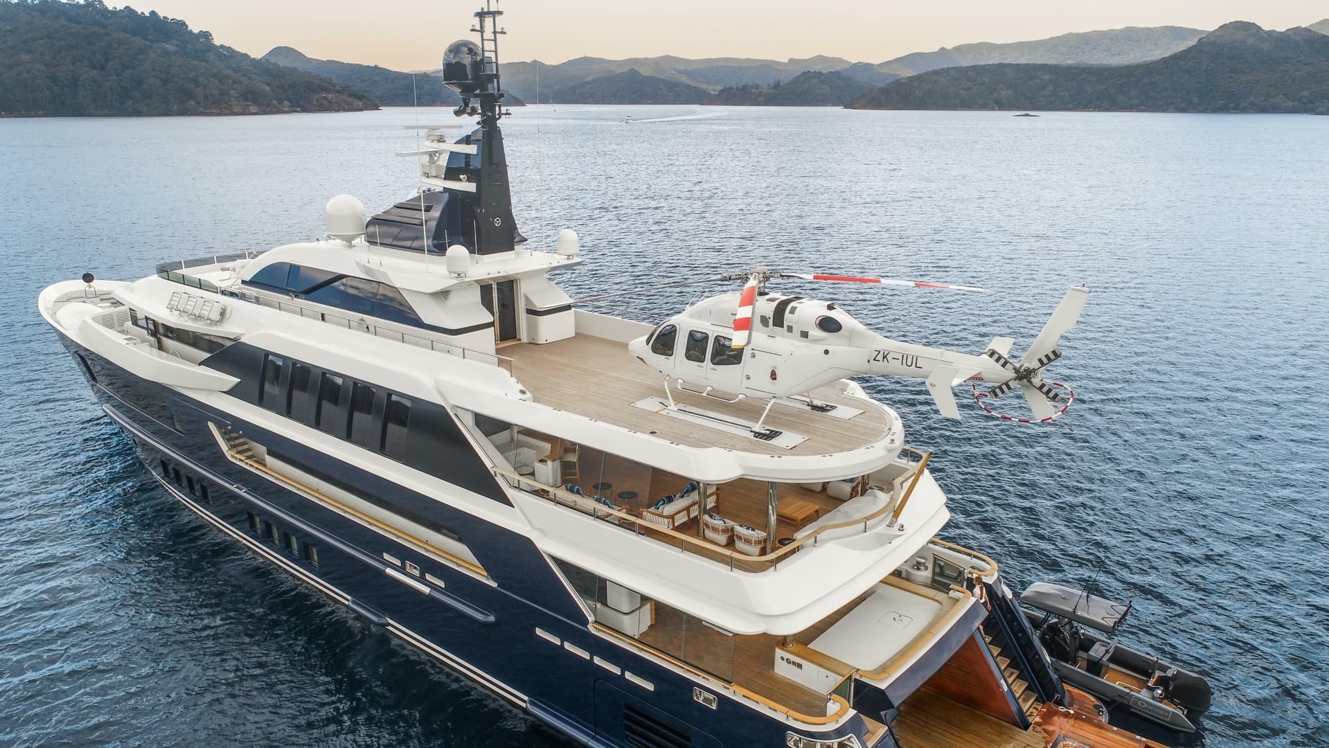2013 CRN Twin Screw Full Displacement Yacht - Image 15
