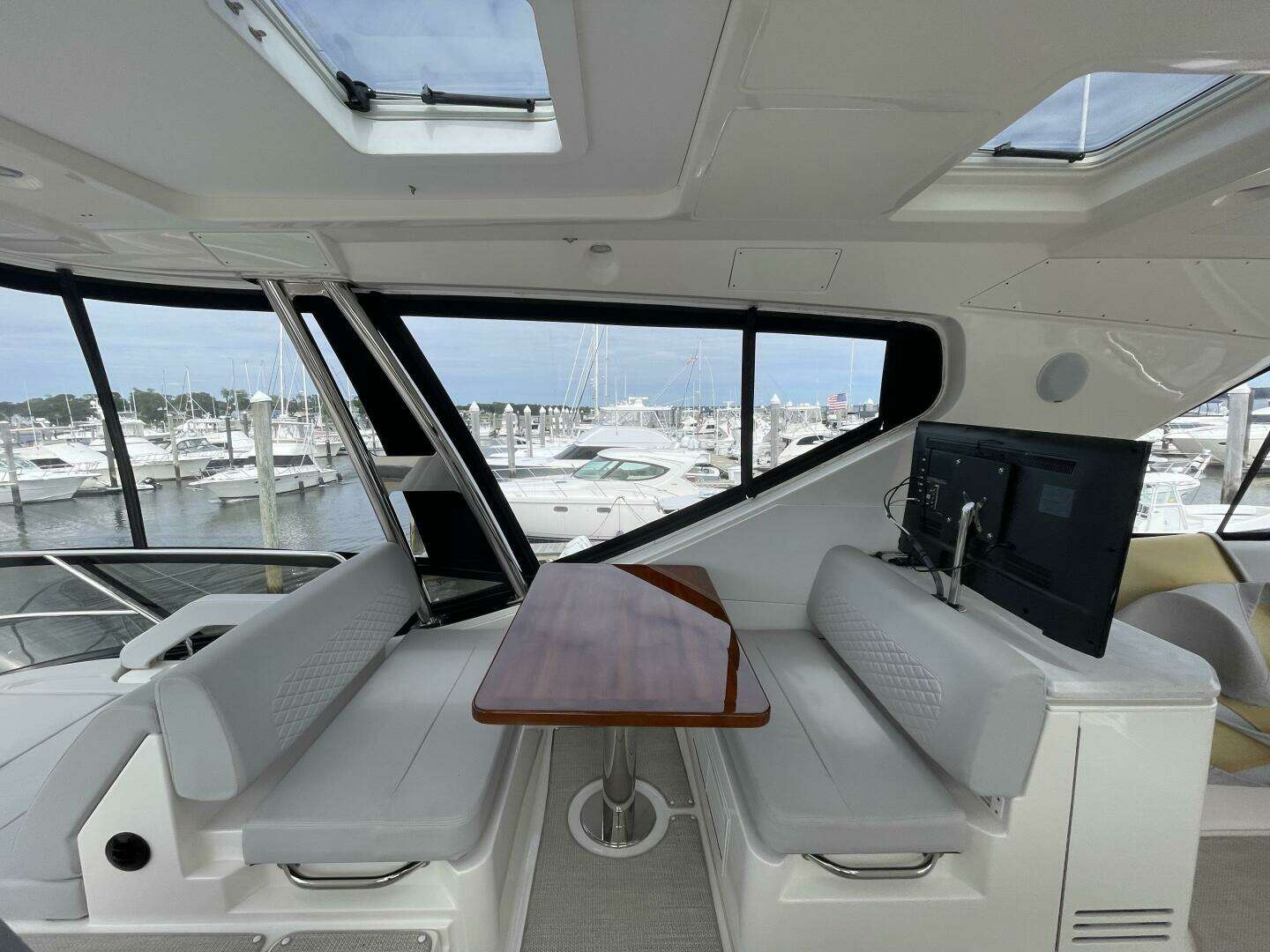 2017 Sea Ray L59 Fly - Image 45