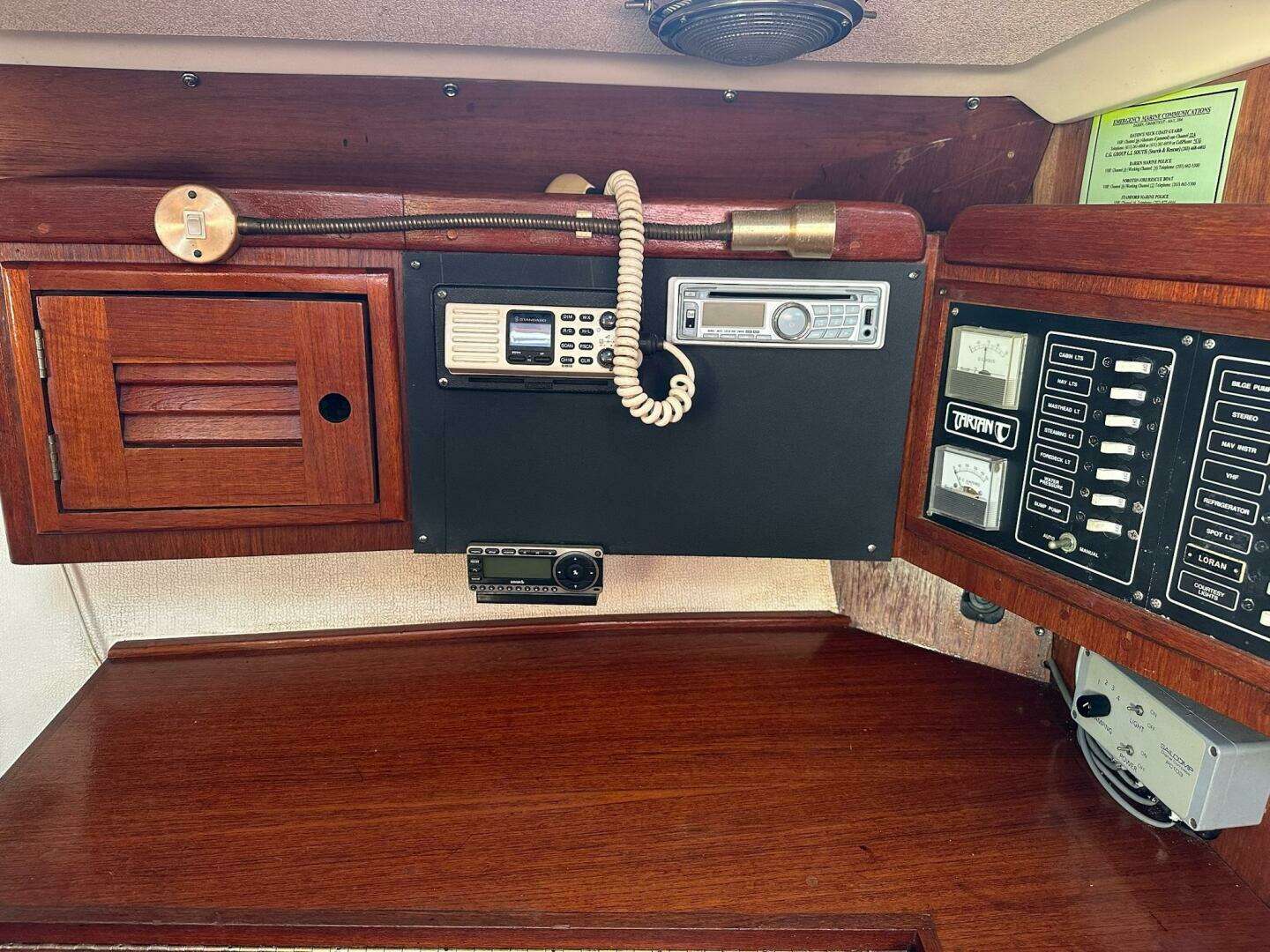 1988 Tartan 31 - Image 29
