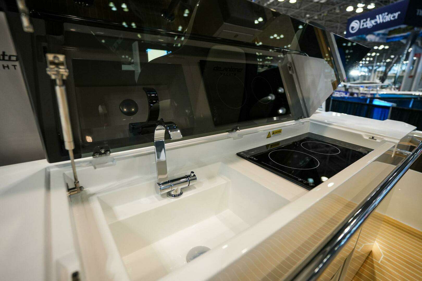 2026 De Antonio Yachts D36 - Image 14