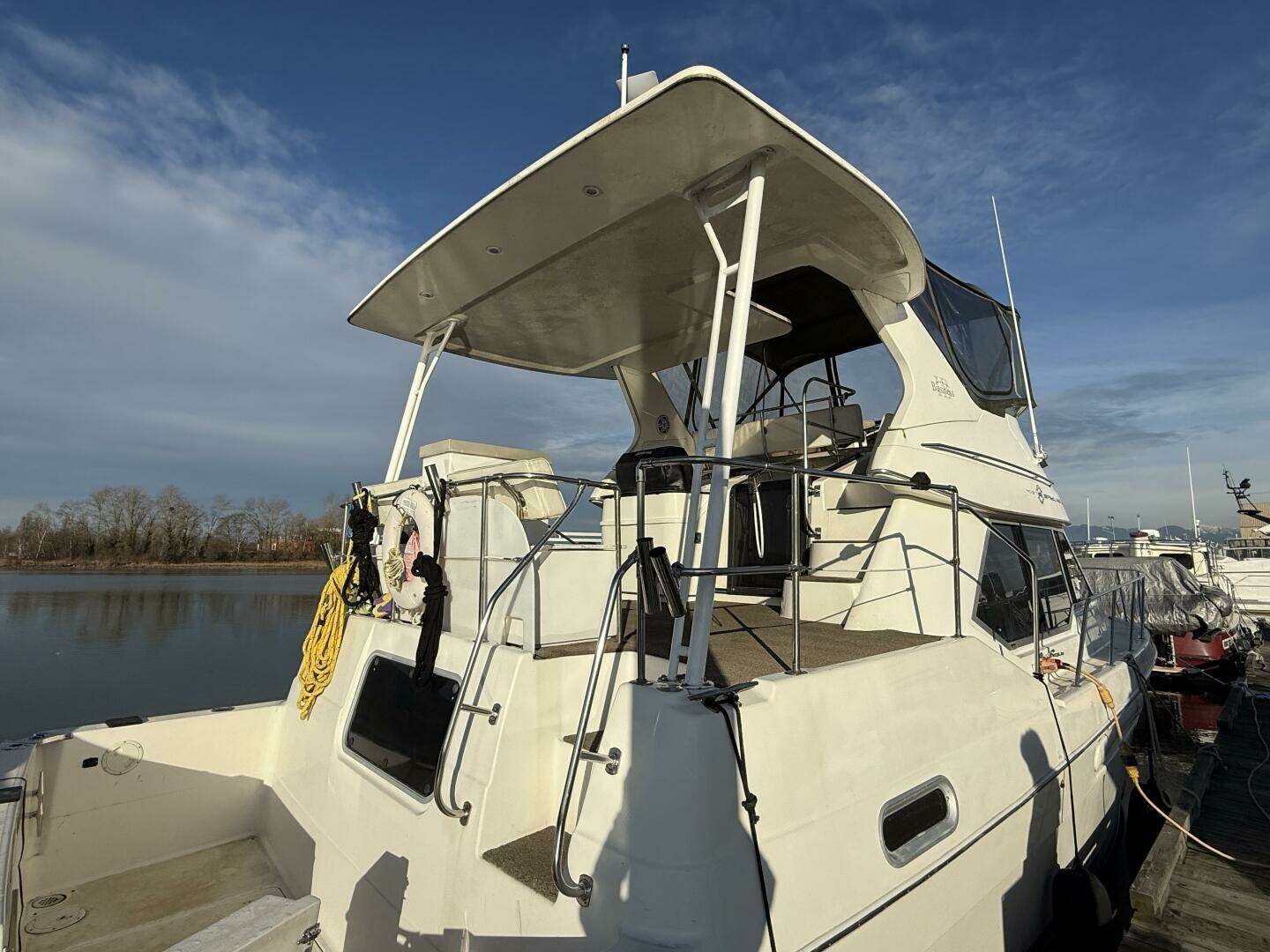 1998 Bayliner 4087 - Image 4