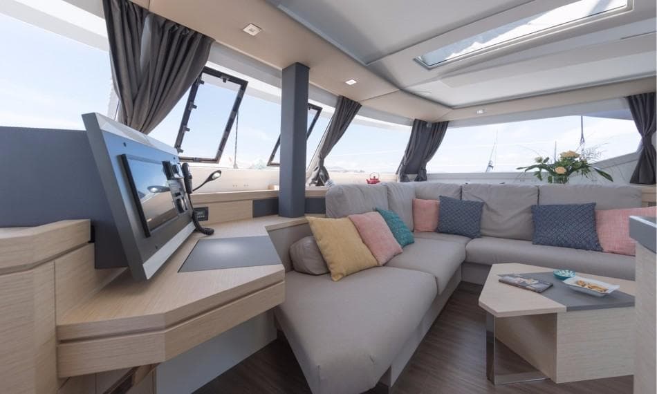 Manufacturer Provided Image: Fountaine Pajot Saona 47 Saloon