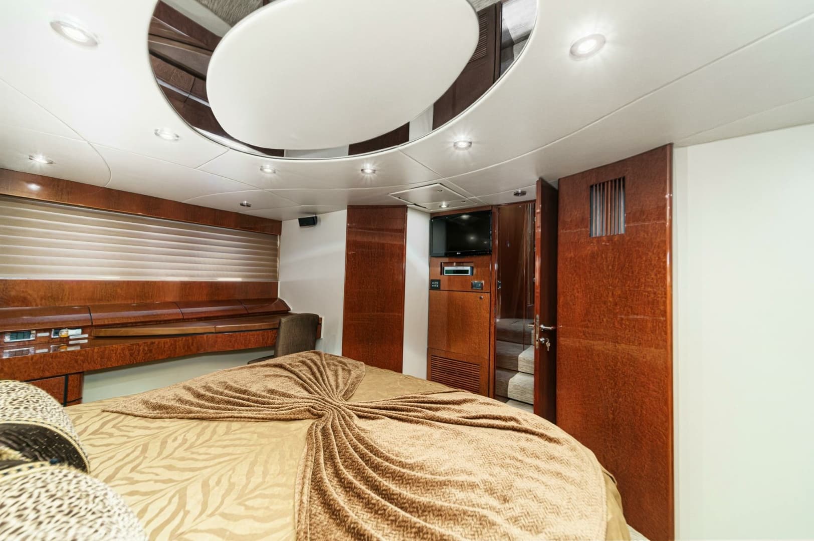 2005 Fairline Yachts — - Image 29