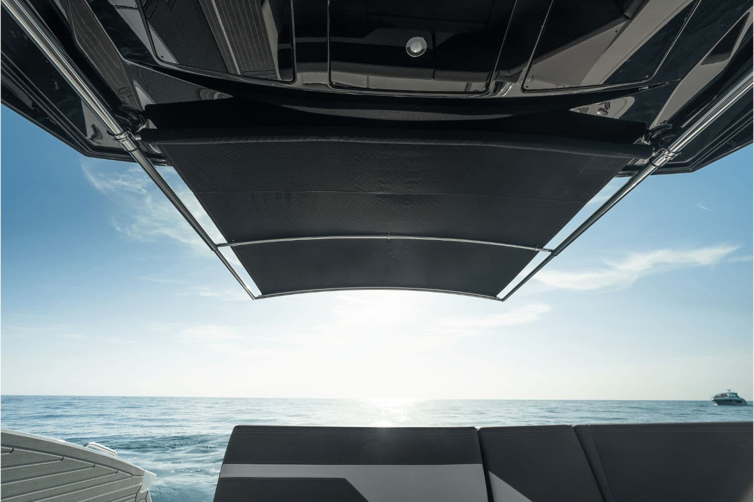 2027 Cruisers Yachts 38GLS-OB - 65