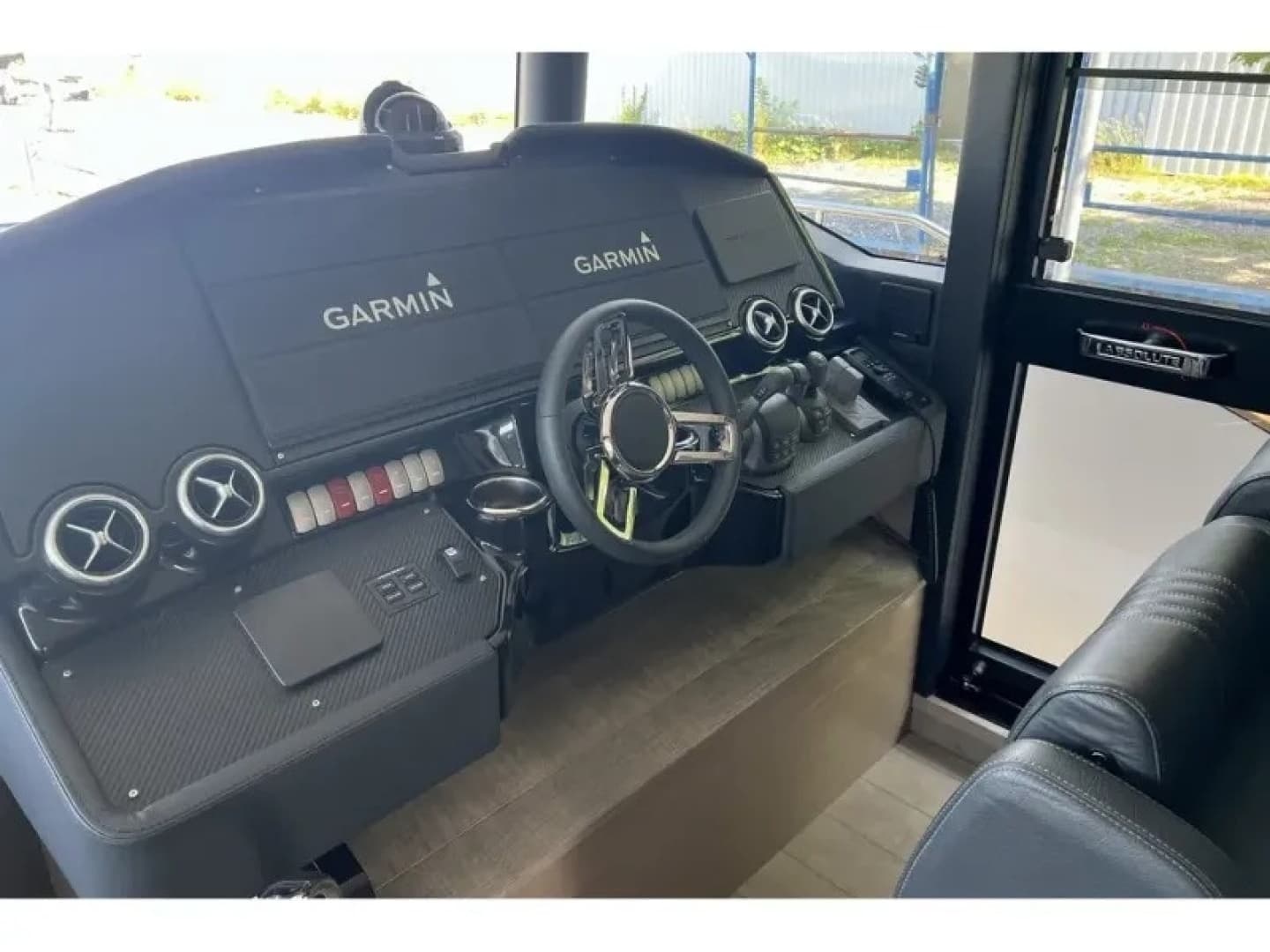2024 Absolute NAVETTA 58 - Image 28